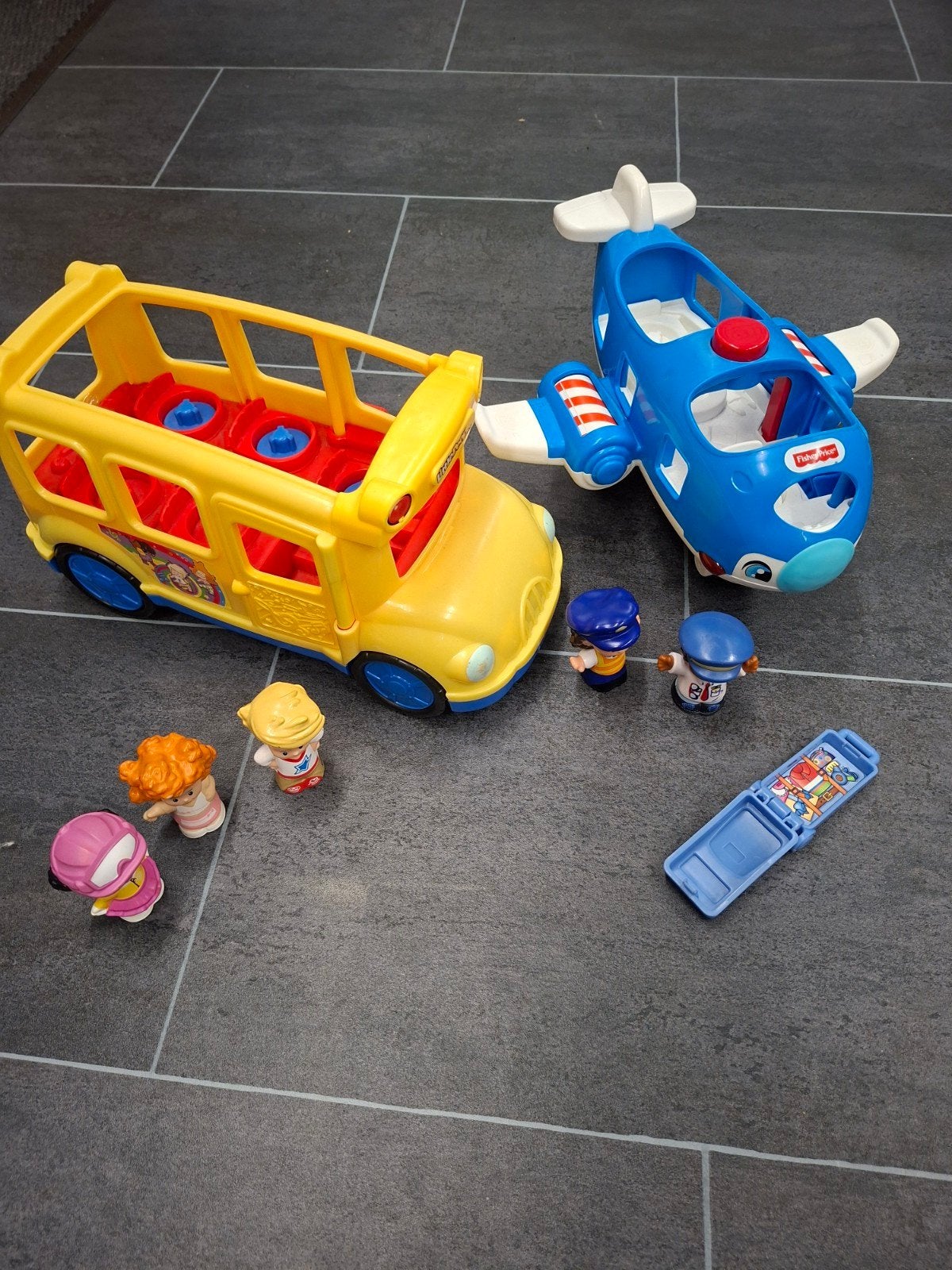 Fisher-Price Little People Bus, Vliegtuig & Poppetjes, Ophalen of Verzenden, Gebruikt, Overige typen, Met wieltjes