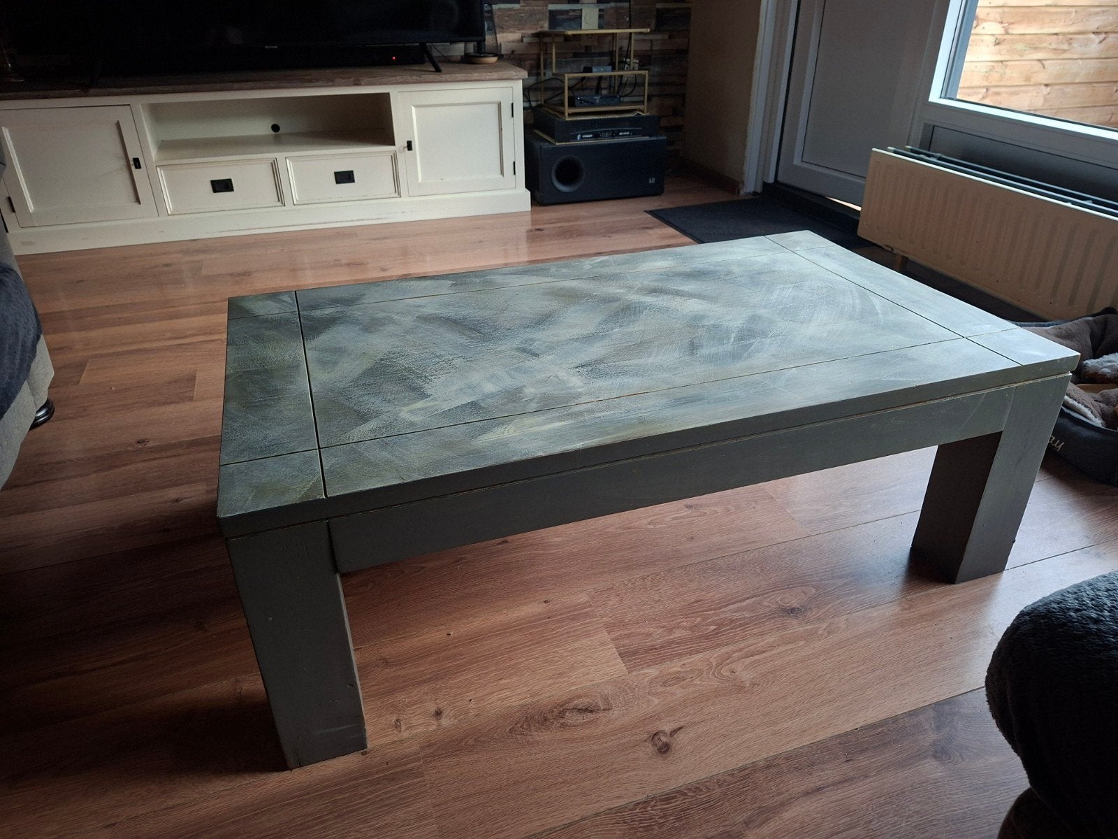 Grijze houten salontafel, Ophalen, Gebruikt, 100 tot 150 cm, 50 tot 100 cm