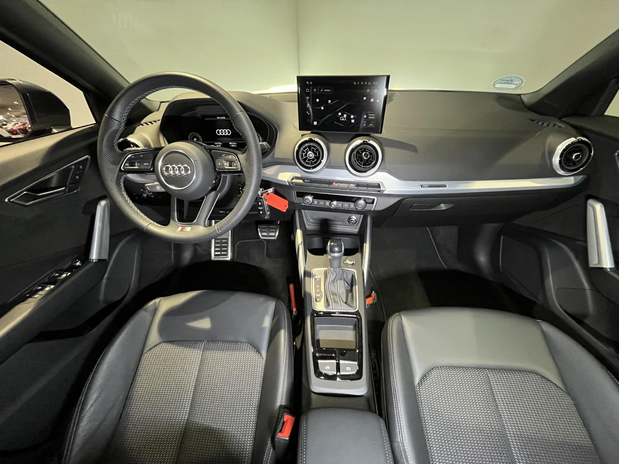 Audi Q2 35 TFSI S Edition | S-Line | Apple Carplay/Android A, Auto's, 4 cilinders, 150 pk, Leder en Stof, Origineel Nederlands