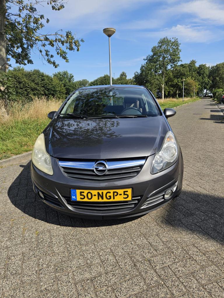 Opel Corsa 1.4 16V 5D ‘111’ editie 2010 Grijs, Voorwielaandrijving, 1063 kg, 1398 cc, 4 cilinders
