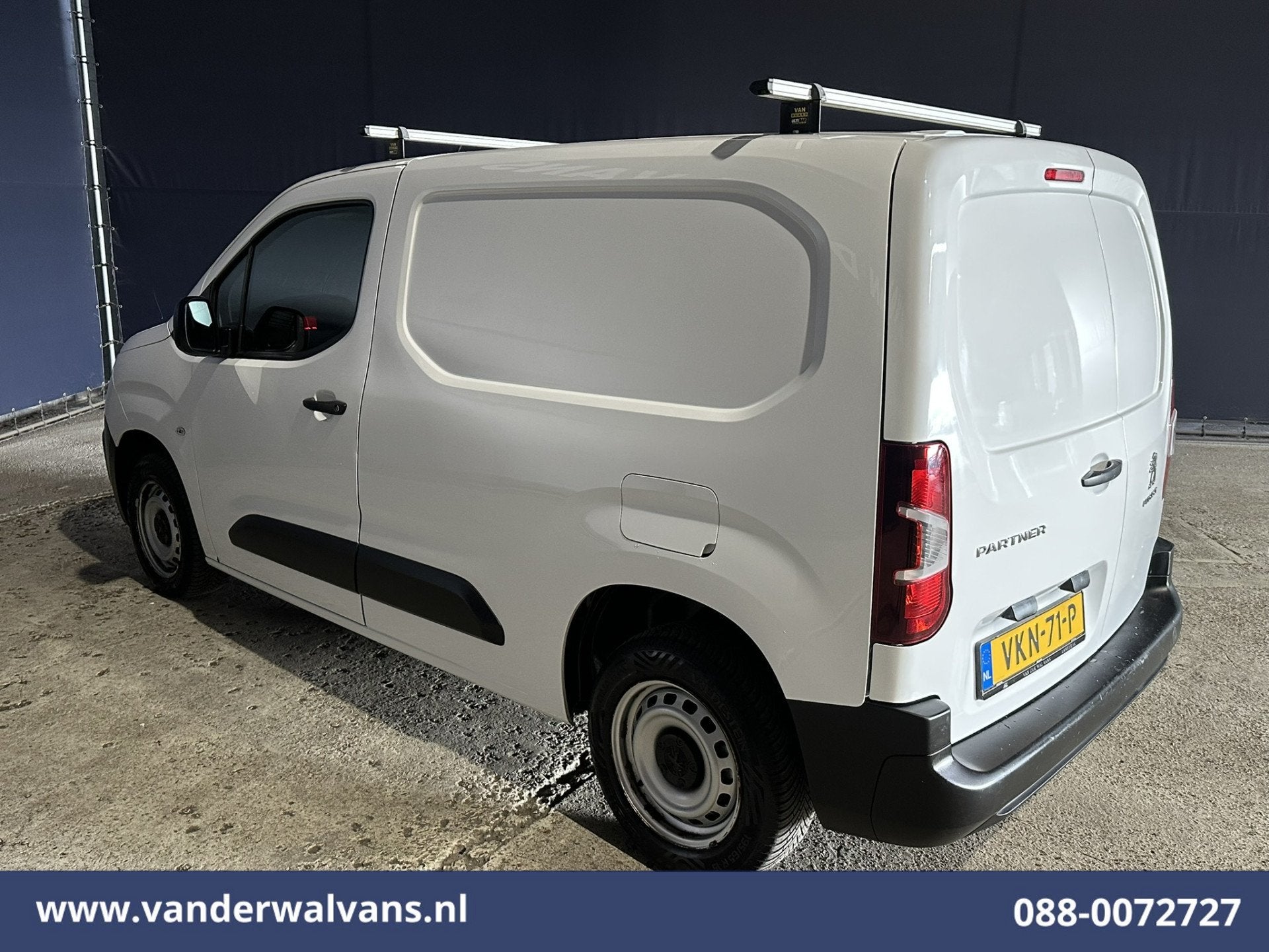 Peugeot Partner 1.5 BlueHDI L1H1 Euro6 Airco | Dakdragers |, Auto's, Bestelauto's, Voorwielaandrijving, Dealer onderhouden, Stof