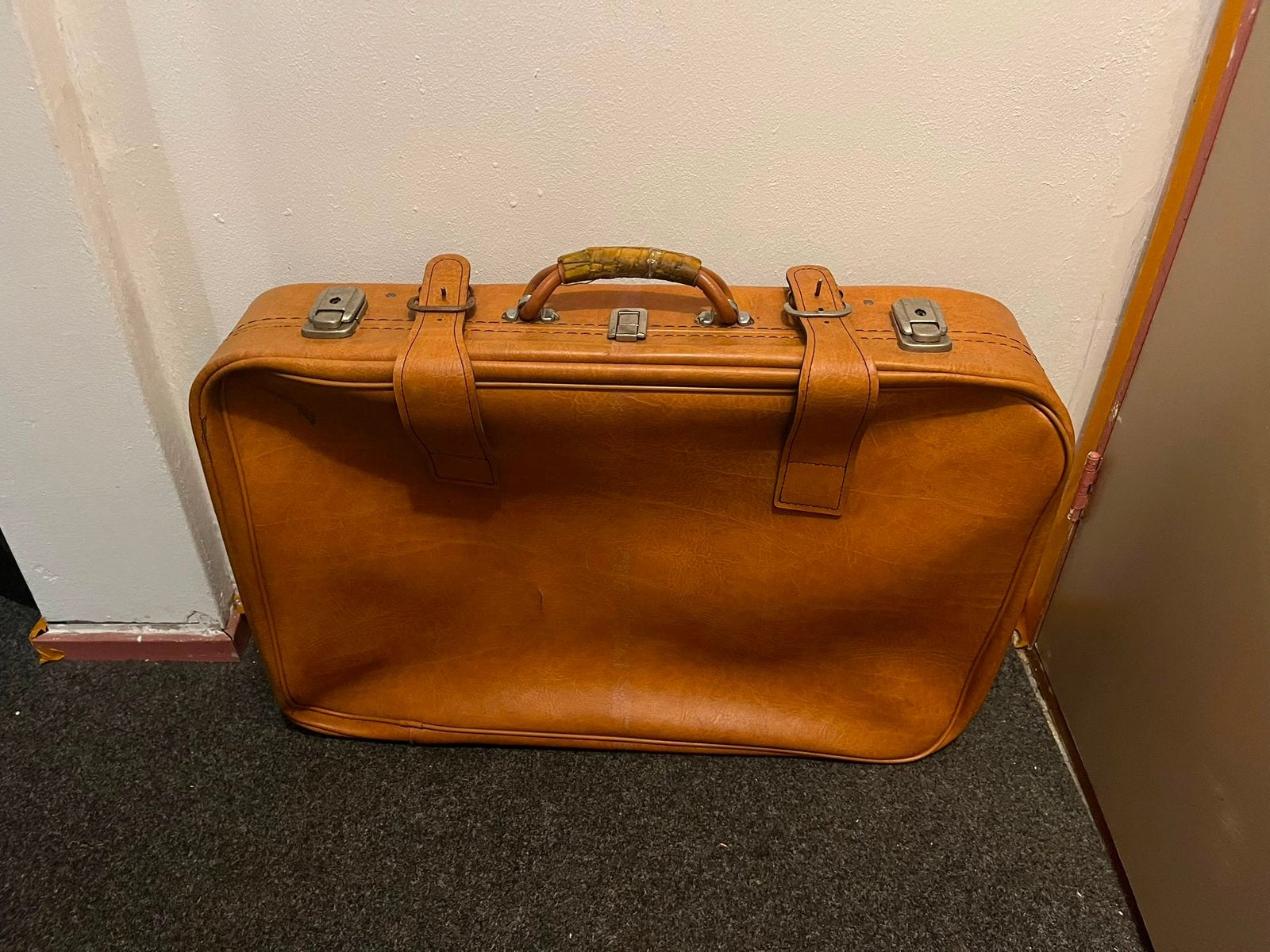 Vintage koffer, Ophalen, Zo goed als nieuw, Leer