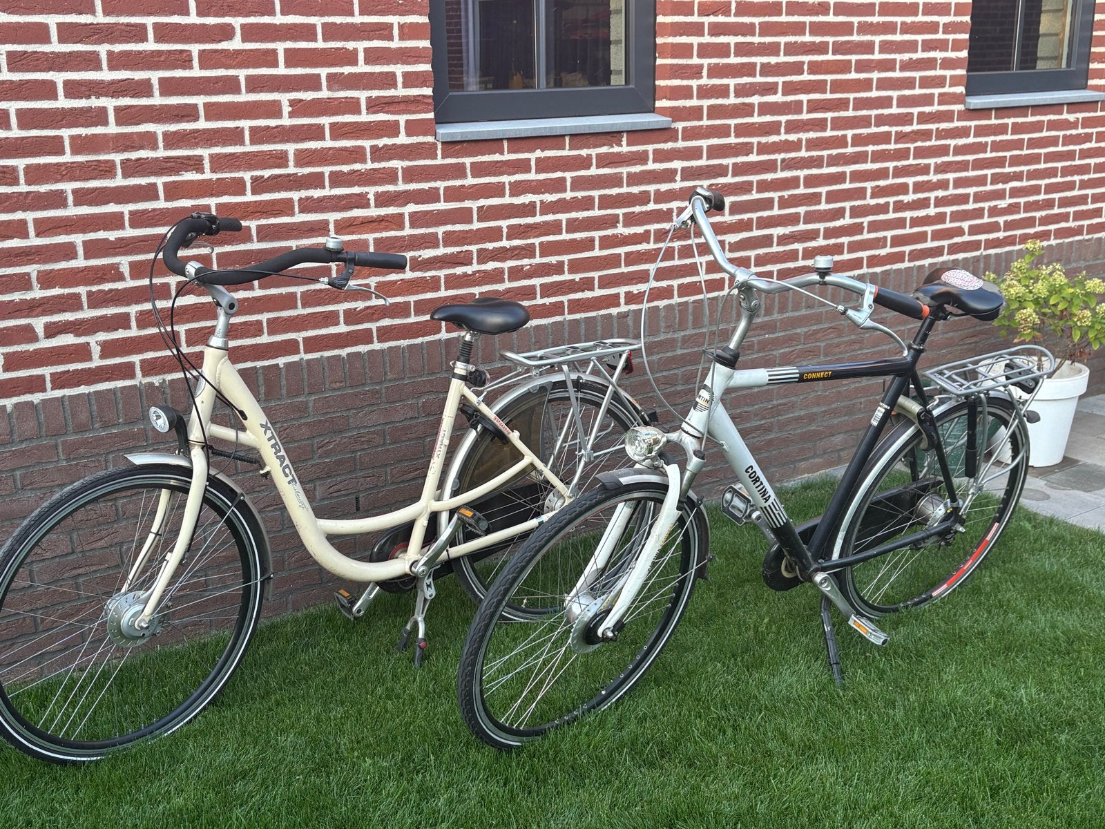 Damesfietsen: X-tract mammafiets en Cortina Connect, Fietsen en Brommers, Fietsen | Dames | Damesfietsen, Velgrem, Ophalen, Overige merken