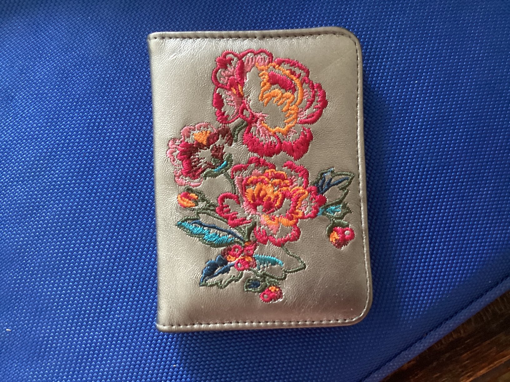 Mapje leder voor pasjes zilver geborduurd  //. 10.5x7.5 cm, Ophalen of Verzenden, Nieuw, Zwart