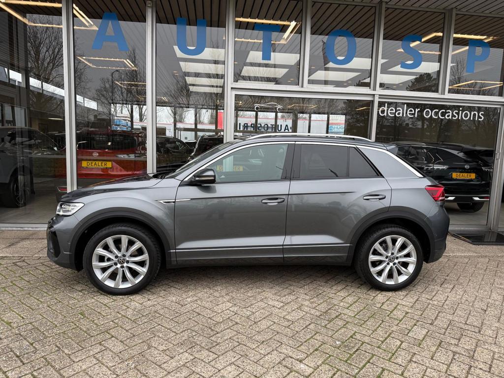 Volkswagen T-Roc 1.5 TSI R-Line Business 150PK / ACHTERUITRI, 1258 kg, 4 cilinders, 150 pk, Origineel Nederlands
