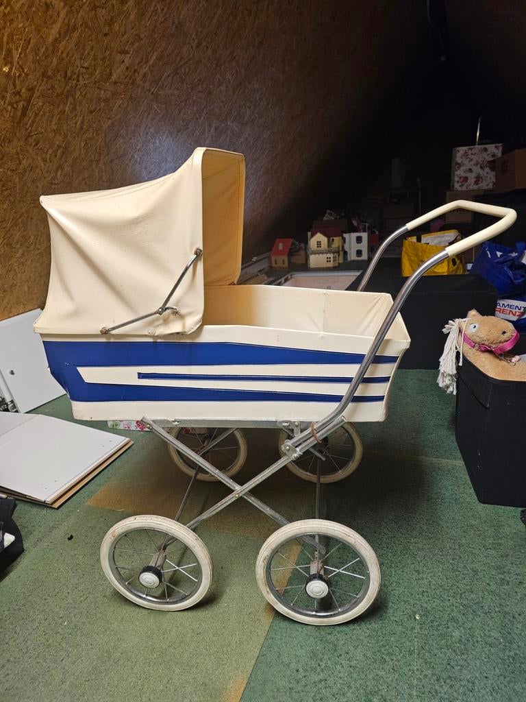 Vintage poppenwagen - Blauw/Crème Retro Stijl, Ophalen of Verzenden, Gebruikt, Kinderwagen, Overige merken