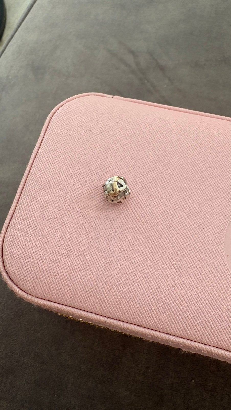 Pandora two tone bedels J, Ophalen of Verzenden, Zo goed als nieuw, Goud, Pandora
