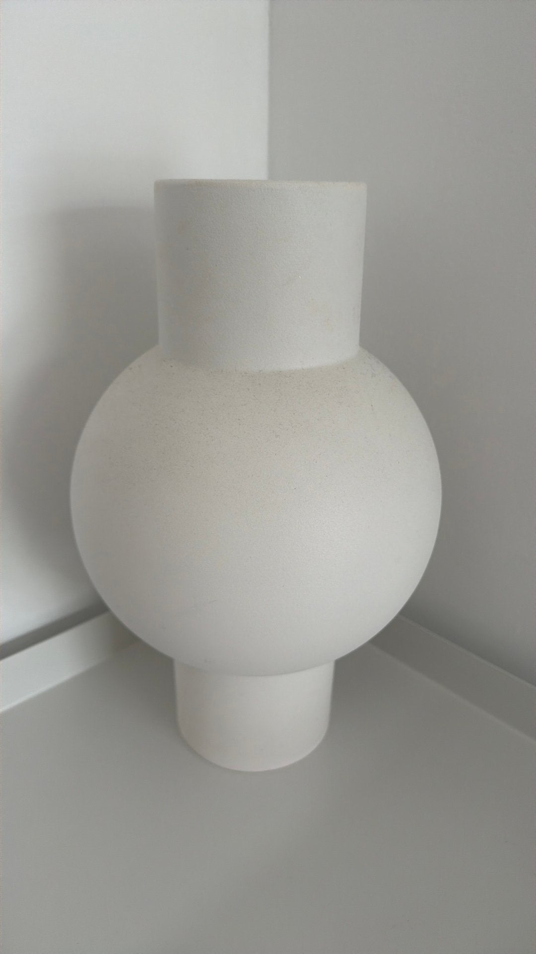 Hk living vaas, Huis en Inrichting, Woonaccessoires | Vazen, Ophalen, Zo goed als nieuw, Aardewerk of Porselein, Minder dan 50 cm