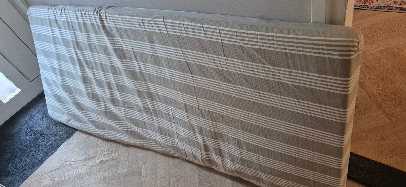 Gratis af te halen: Schuimrubberen eenpersoons matras, Huis en Inrichting, Slaapkamer | Matrassen en Bedbodems, Gebruikt, Matras