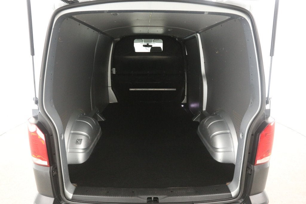Volkswagen Transporter T6.1 2.0 TDI L2H1 | Airco | 3 Zits |, Gebruikt, Euro 6, 1928 kg, Volkswagen