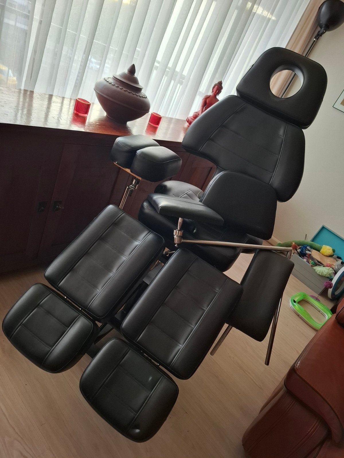 Tattoo chair, Ophalen, Zo goed als nieuw, Eén