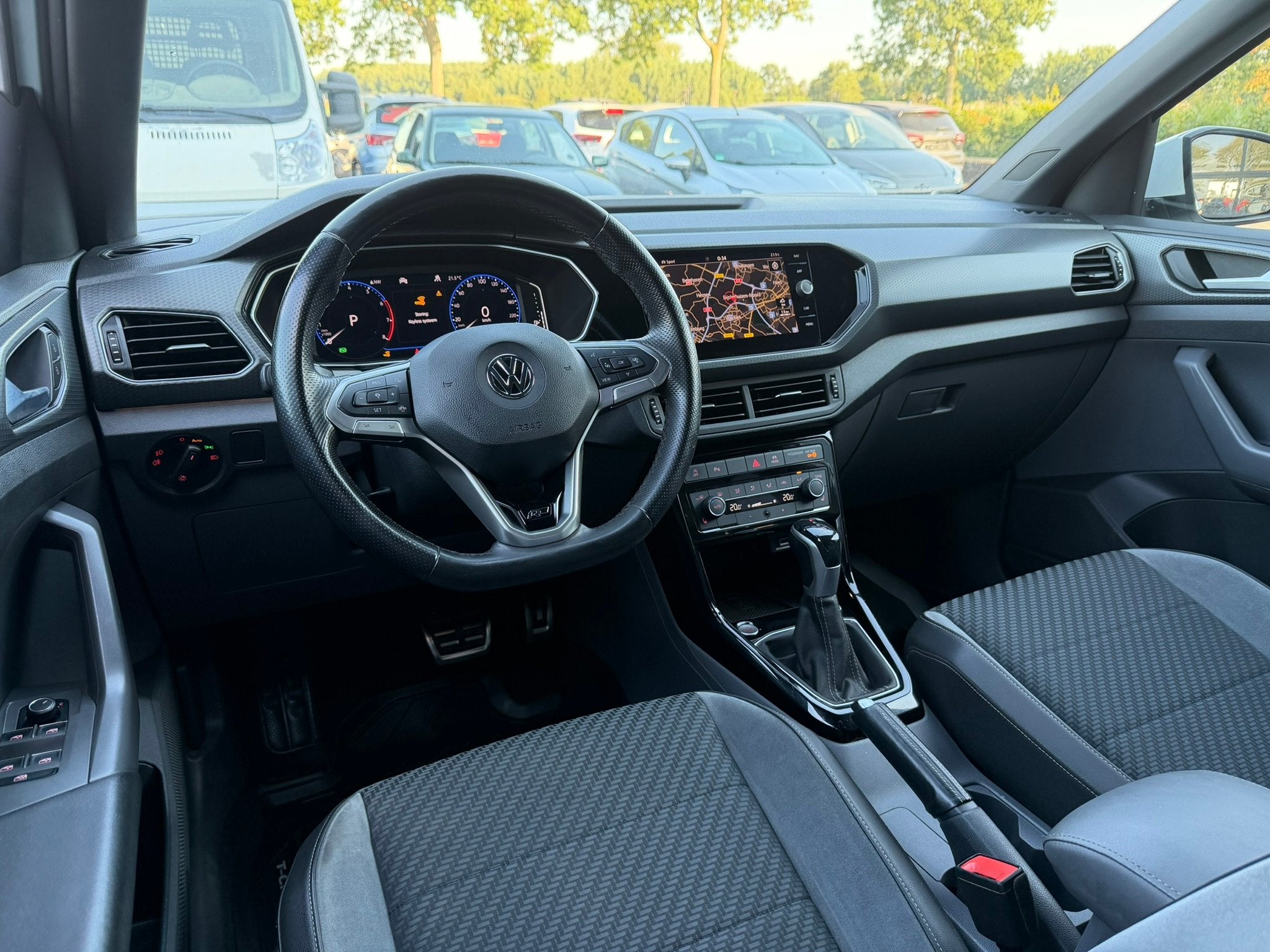Volkswagen T-Cross 1.0 TSI R-line Dsg / Acc / Navi / Led, Auto's, T-Cross, Gebruikt, Wit, Origineel Nederlands