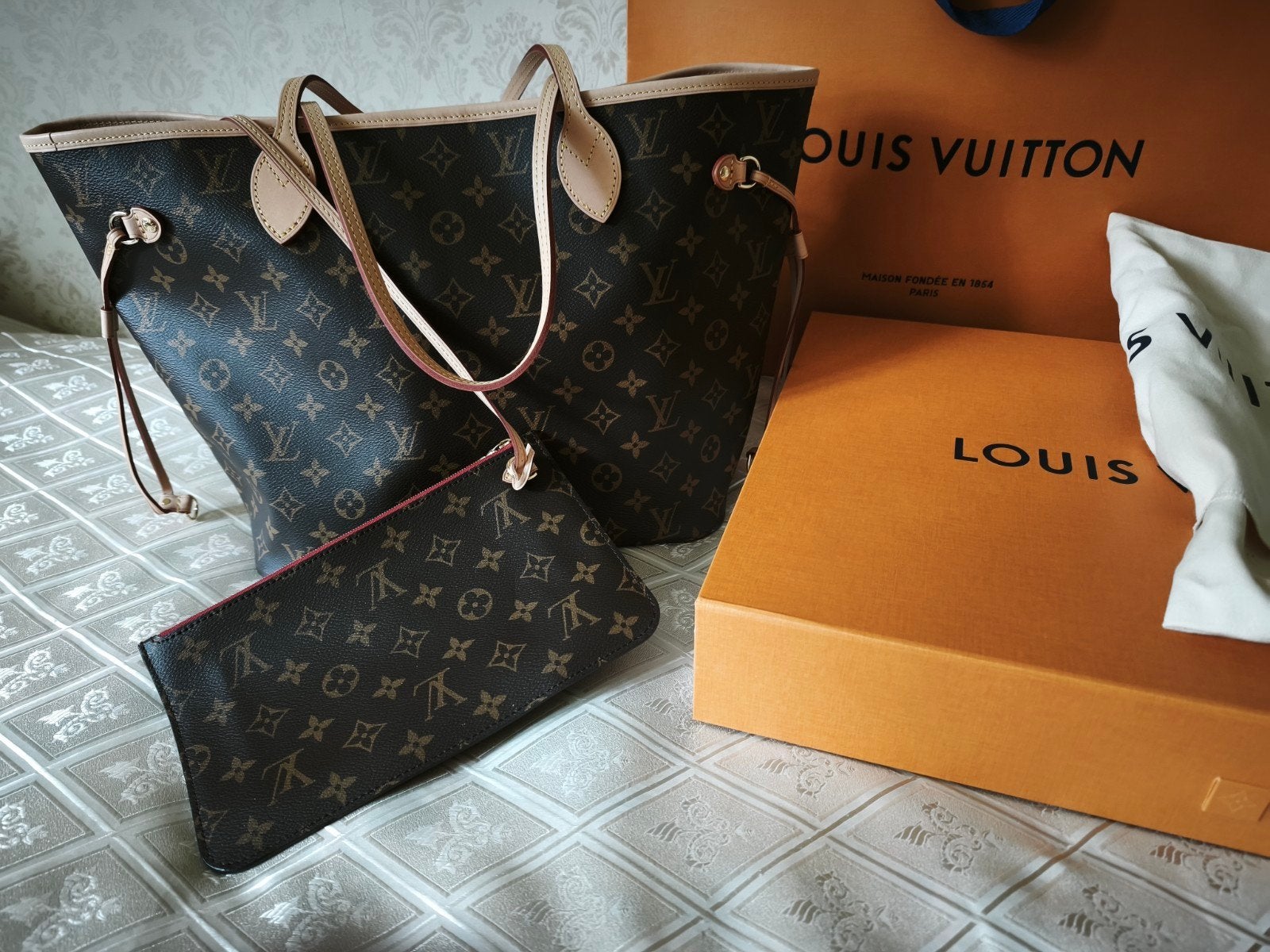 Louis Vuitton Nevrtfull MM met Pochette, Ophalen, Nieuw, Bruin, Schoudertasje