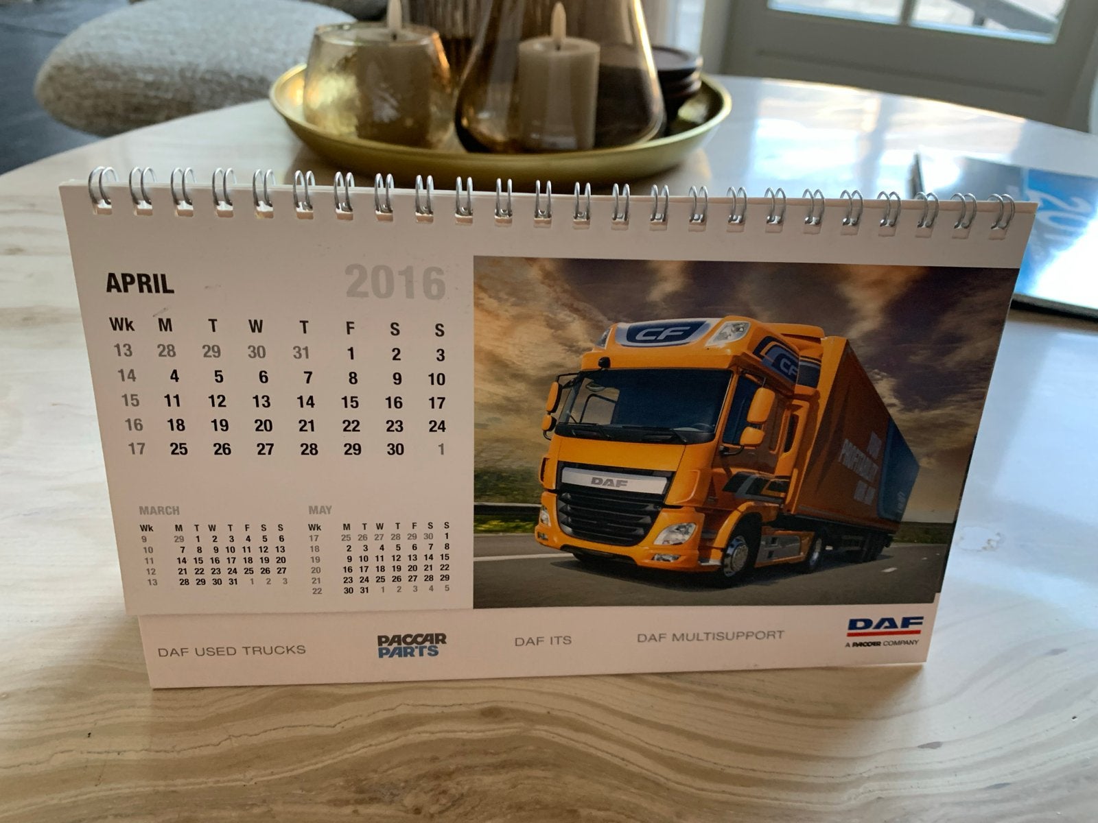 DAF Maandkalender van 2016, Ophalen of Verzenden, Zo goed als nieuw, Auto's