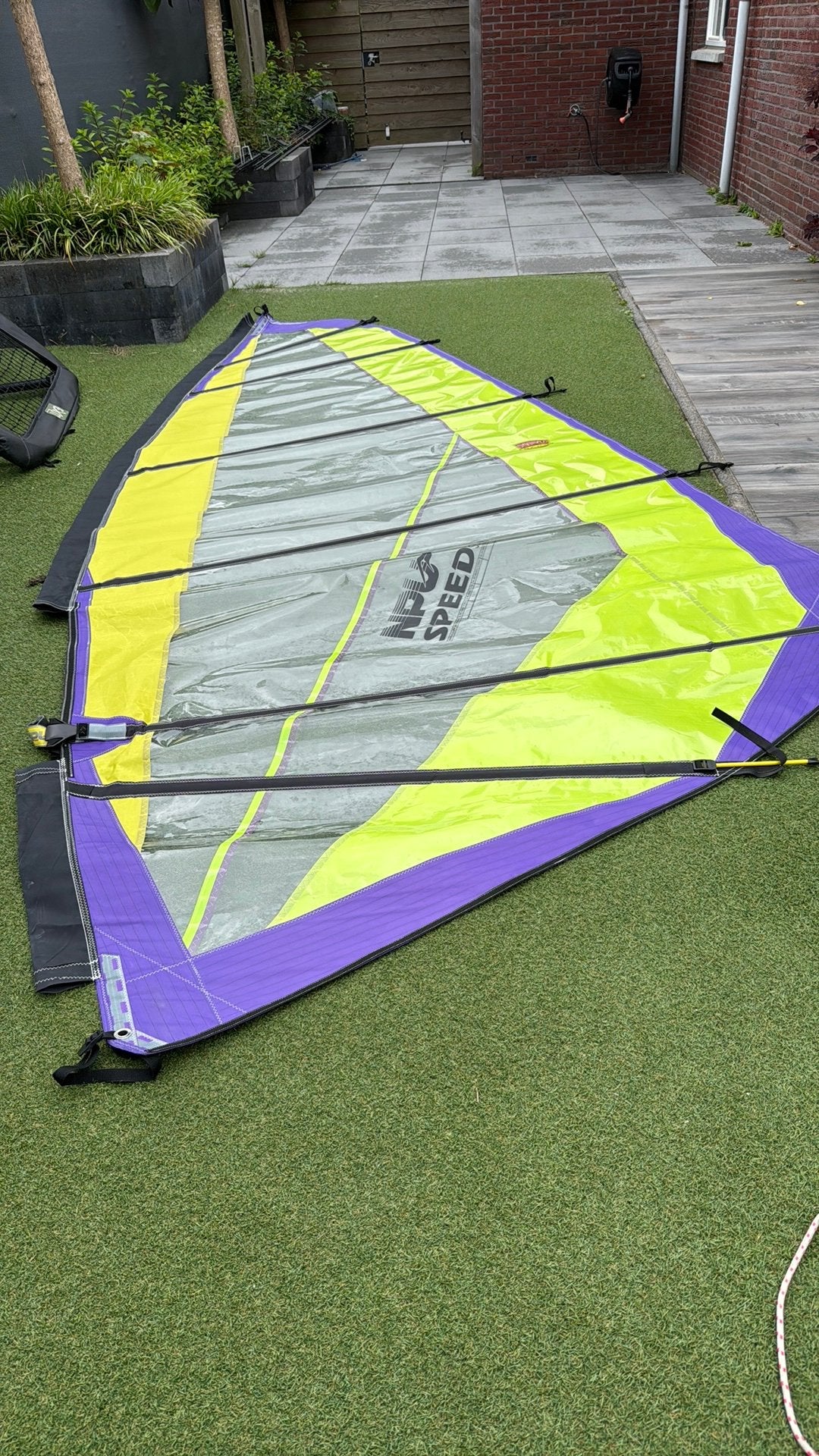NPU Speed Slalom Windsurfzeil 7,3 m2 - Gebruikt, Gebruikt, Met giek, 6.5 m² tot 8 m², Zeil