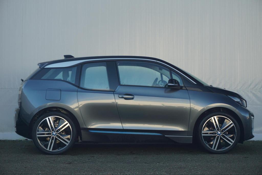 BMW i3 120Ah | Comfort pakket | Achteruitrijcamera | Stoelve, Auto's, BMW, Automaat, Gebruikt, Met garantie (alle), 4 stoelen