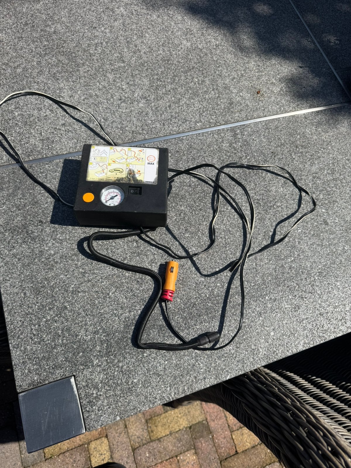 12 v Auto Banden pomp, Ophalen