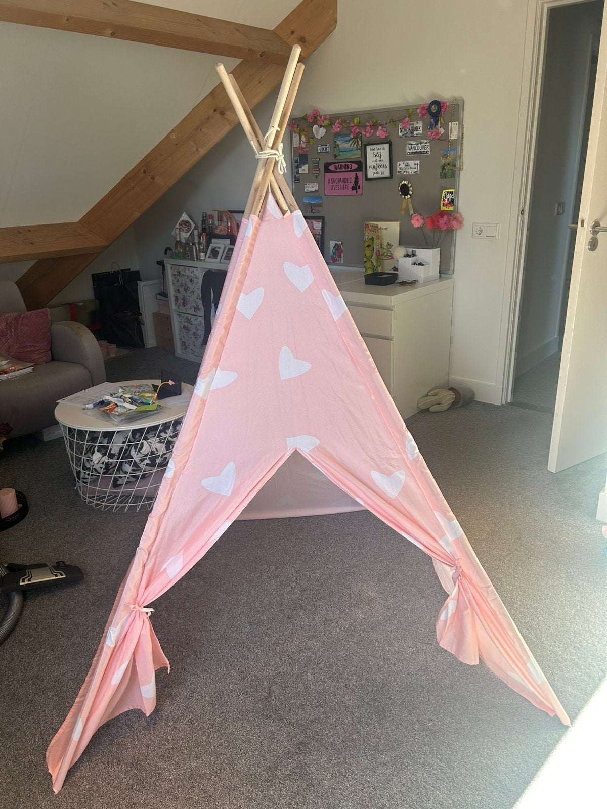 Roze tipi tent met hartjes te koop, Ophalen, Zo goed als nieuw