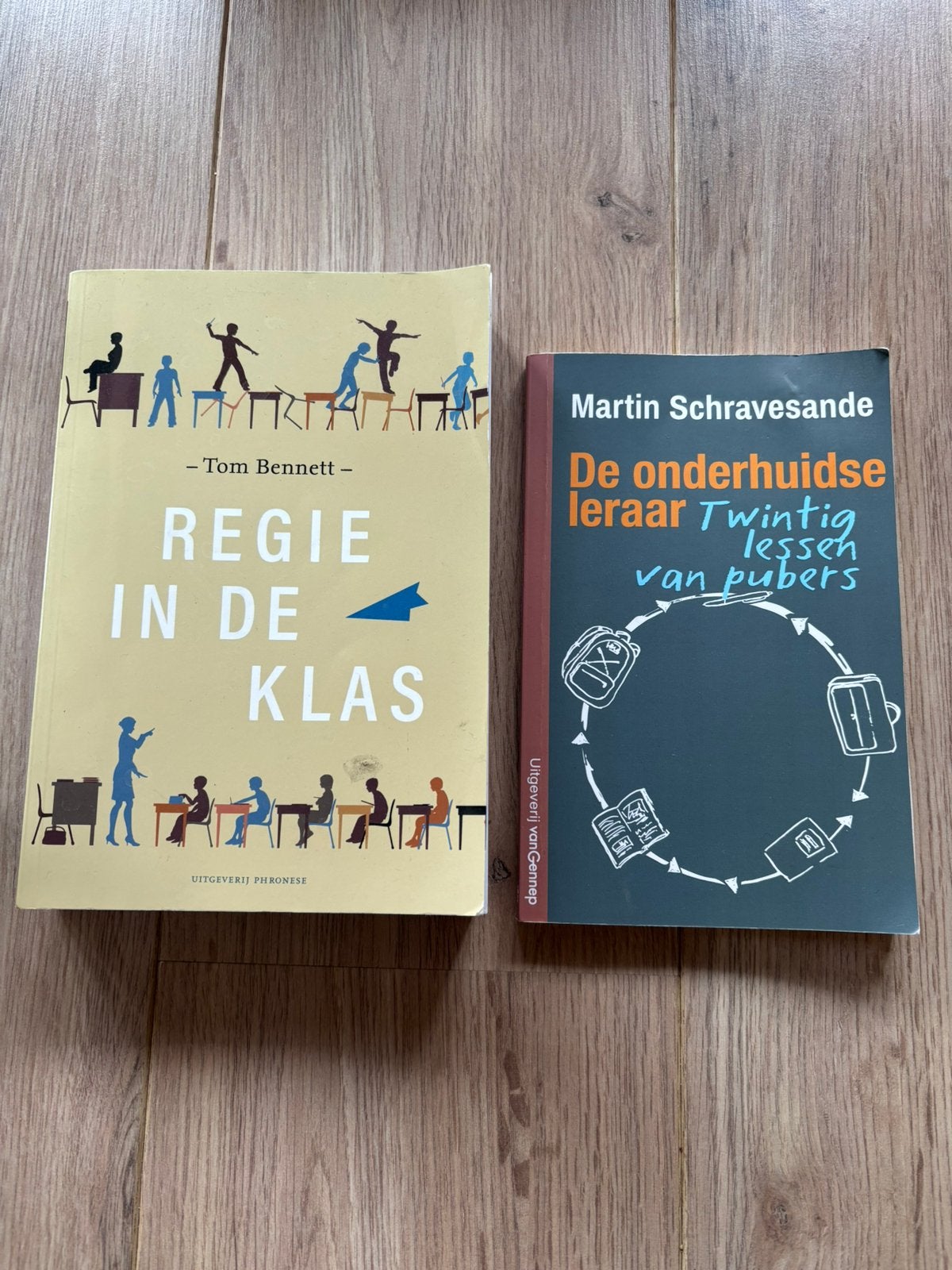 2 x voor docenten onderwijs, Ophalen, Zo goed als nieuw