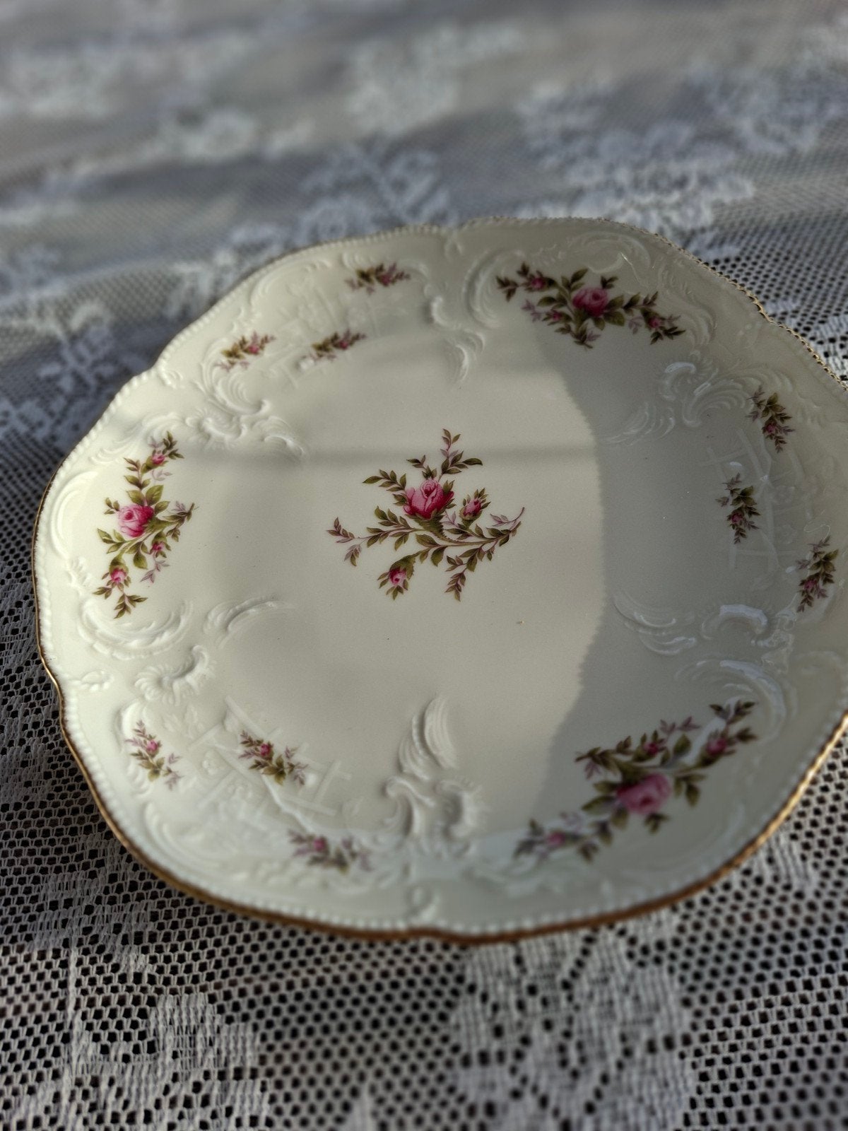 Rosenthal Sanssouci bord met rozen en gouden rand, Antiek en Kunst, Ophalen of Verzenden