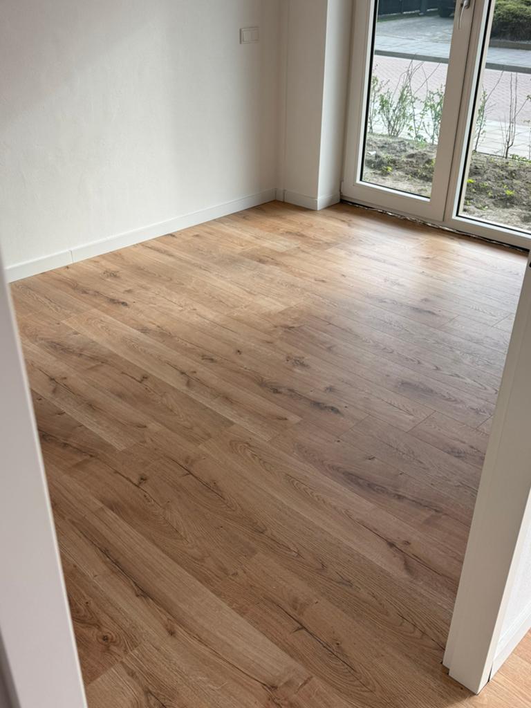 Laminaat legger €10,- p/m2, Ophalen, 50 tot 150 cm, Nieuw, 10 m² of meer