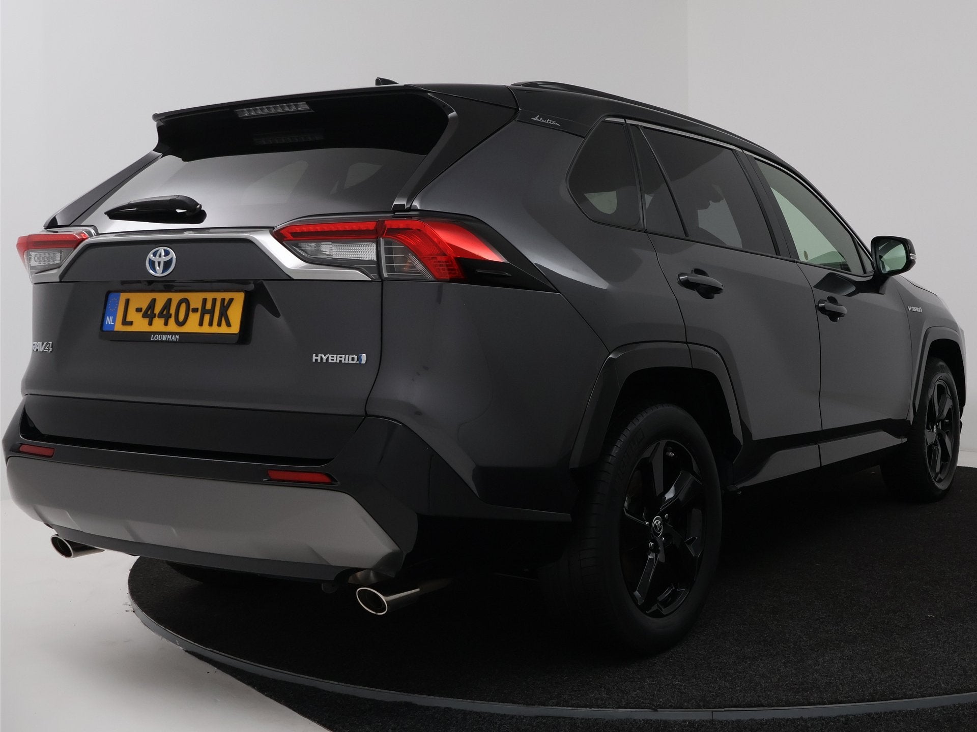 Toyota RAV4 2.5 Hybrid AWD Bi-Tone | Navigatie | Bearlock |, Auto's, Toyota, Automaat, 12 maanden, 4 cilinders, 1650 kg