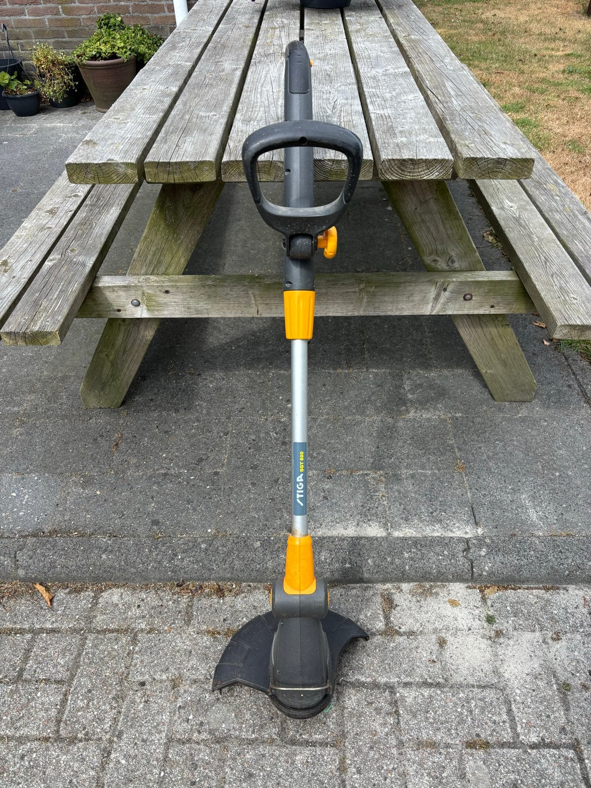 Stiga SGT 600 Grastrimmer, Ophalen, Gebruikt, 10 tot 30 cm, Elektrisch