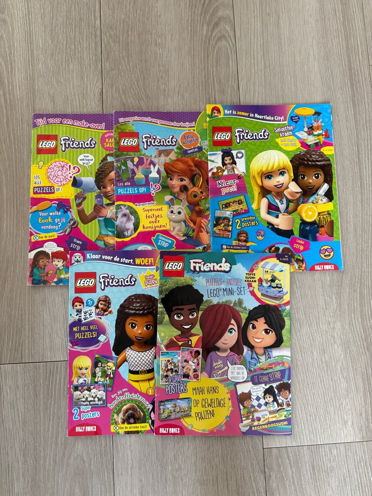 Lego Friends tijdschriften - 5 stuks, Ophalen of Verzenden, Gelezen, Non-fictie