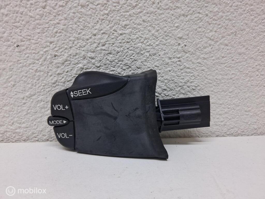 Radio afstandsbediening Ford Mondeo III (00-07) 98AB14K147AD, Gebruikt, Ford, Ophalen of Verzenden, Ford