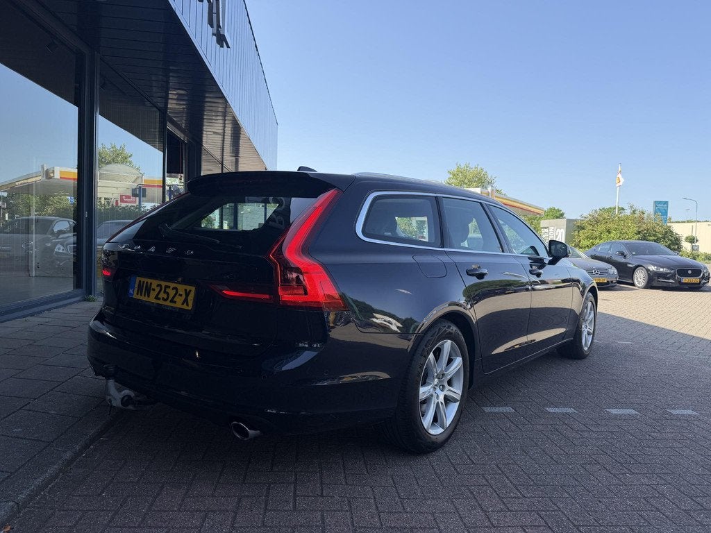 Volvo V90 2.0 D4 Momentum | NAVIGATIE | CAMERA | | LEDER | D, Auto's, Volvo, Euro 6, 1969 cc, 22 km/l, 750 kg