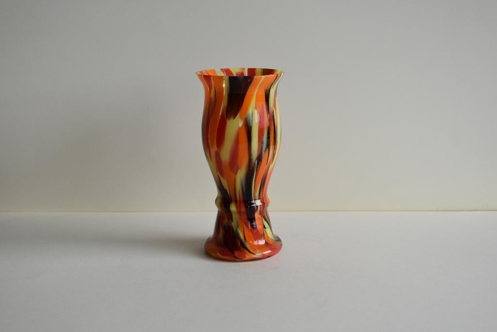 Vintage vaas Boheems "spatter glass" kunstobject, Ophalen of Verzenden