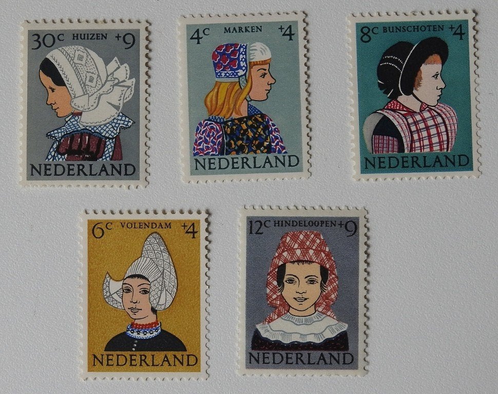 Kinderpostzegels klederdrachten 1960, Verzenden, Na 1940, Postfris