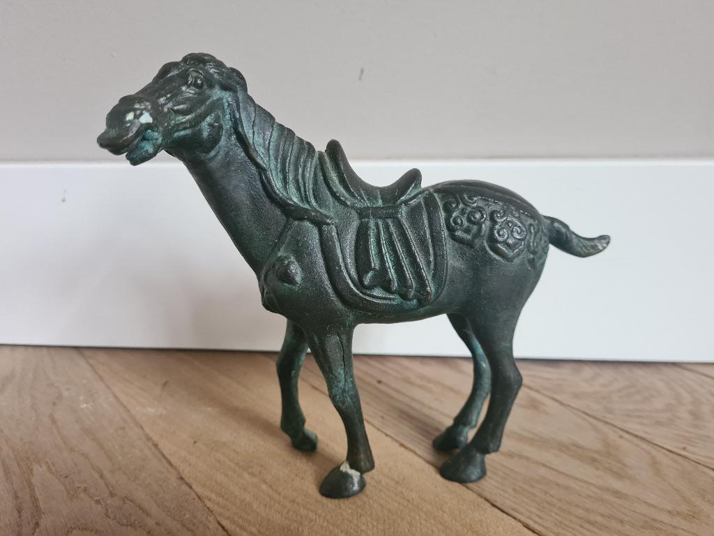 Prachtig Bronzen Tang-stijl Paard – Chinees Sculptuur (18cm), Ophalen of Verzenden