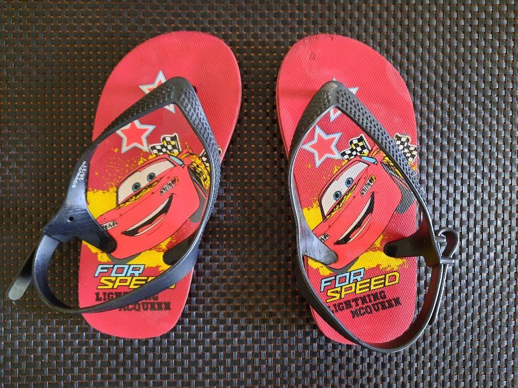 Cars teenslippers maat 26-27, Kinderen en Baby's, Kinderkleding | Schoenen en Sokken, Schoenen, Ophalen of Verzenden, Zo goed als nieuw