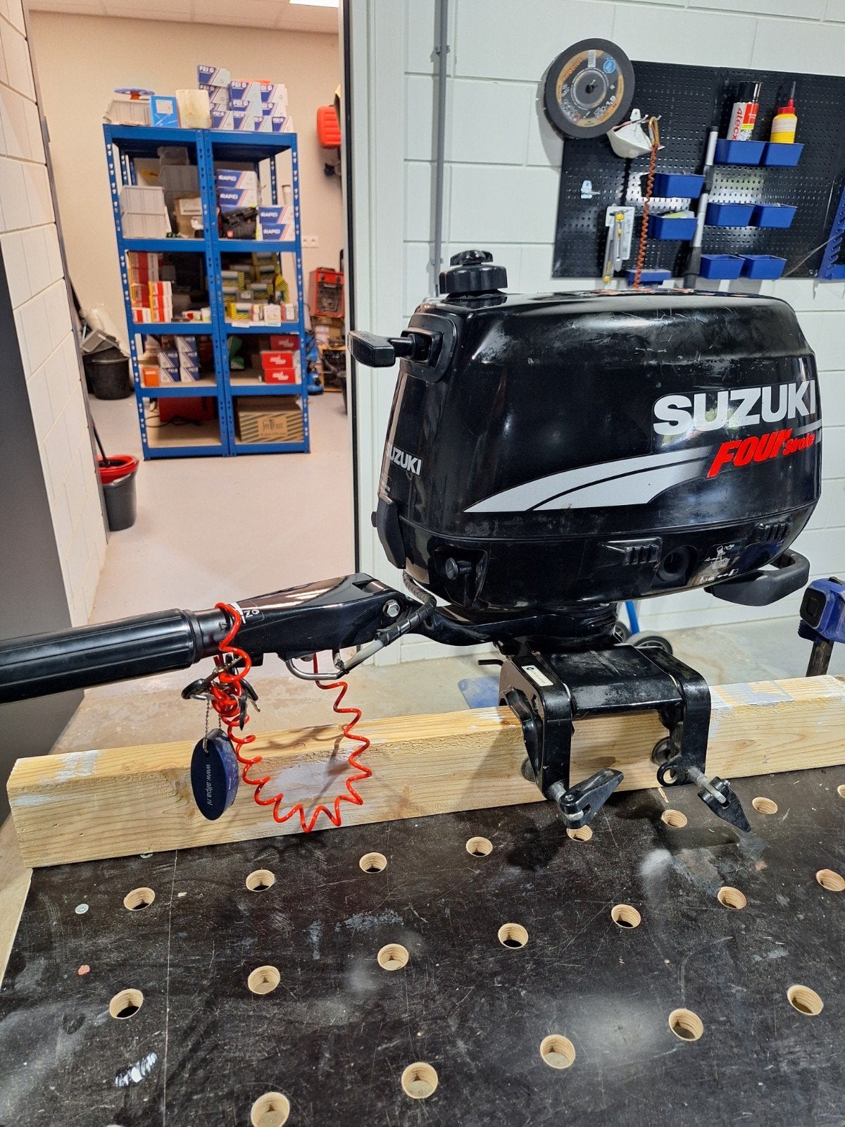 Suzuki DF6 6PK Buitenboordmotor - Zo goed als nieuw, 5 tot 10 pk, Viertaktmotor, Ophalen of Verzenden, Zo goed als nieuw