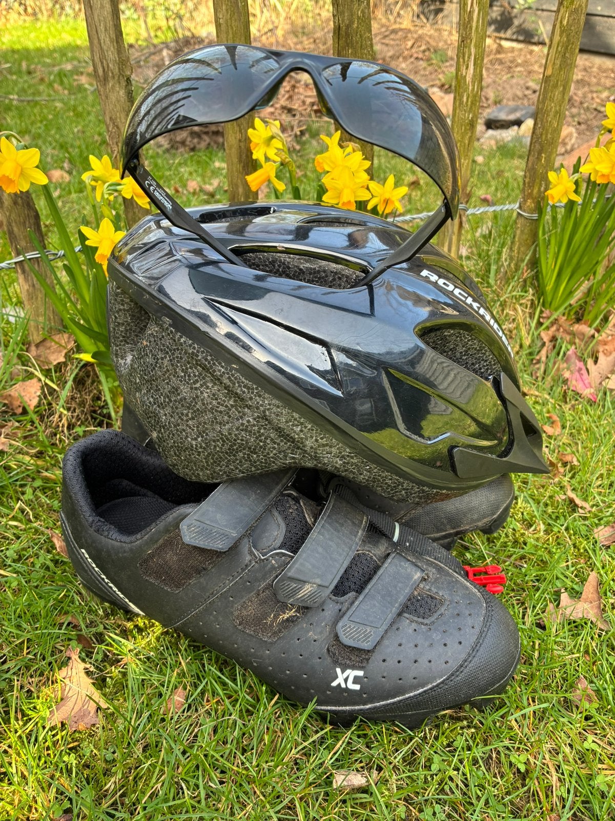 MTB -setje. Schoenen helm en bril., Ophalen, Zo goed als nieuw, Helm of Bescherming