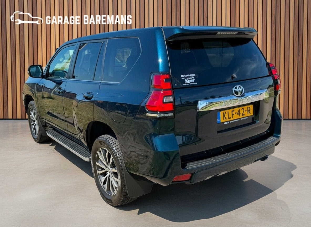Toyota Land Cruiser 2.8 D-4D Professional 5p. 7100KM!, Auto's, Gebruikt, Blauw, 3000 kg, Leder