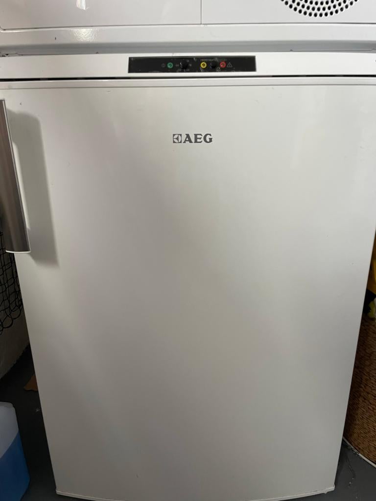 AEG Arctis Öko vriezer met 3 transparante lades, Gebruikt, Minder dan 60 cm, Ophalen of Verzenden, Vrijstaand