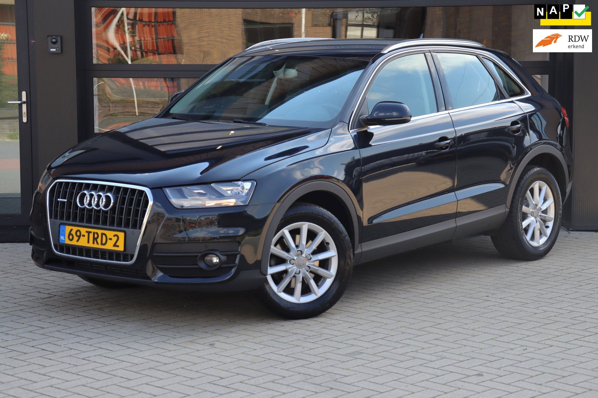 Audi Q3 2.0 TFSI quattro Pro Line | NAP | Clima | Navi | Air, Euro 5, Gebruikt, 4 cilinders, Blauw