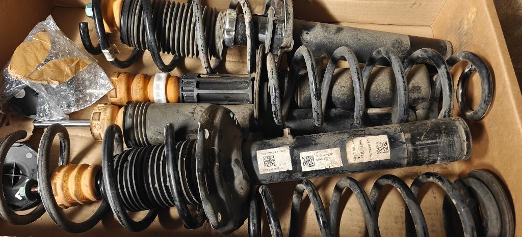 Vering golf 7, Auto-onderdelen, Ophanging en Onderstel, Ophalen, Gebruikt, Volkswagen