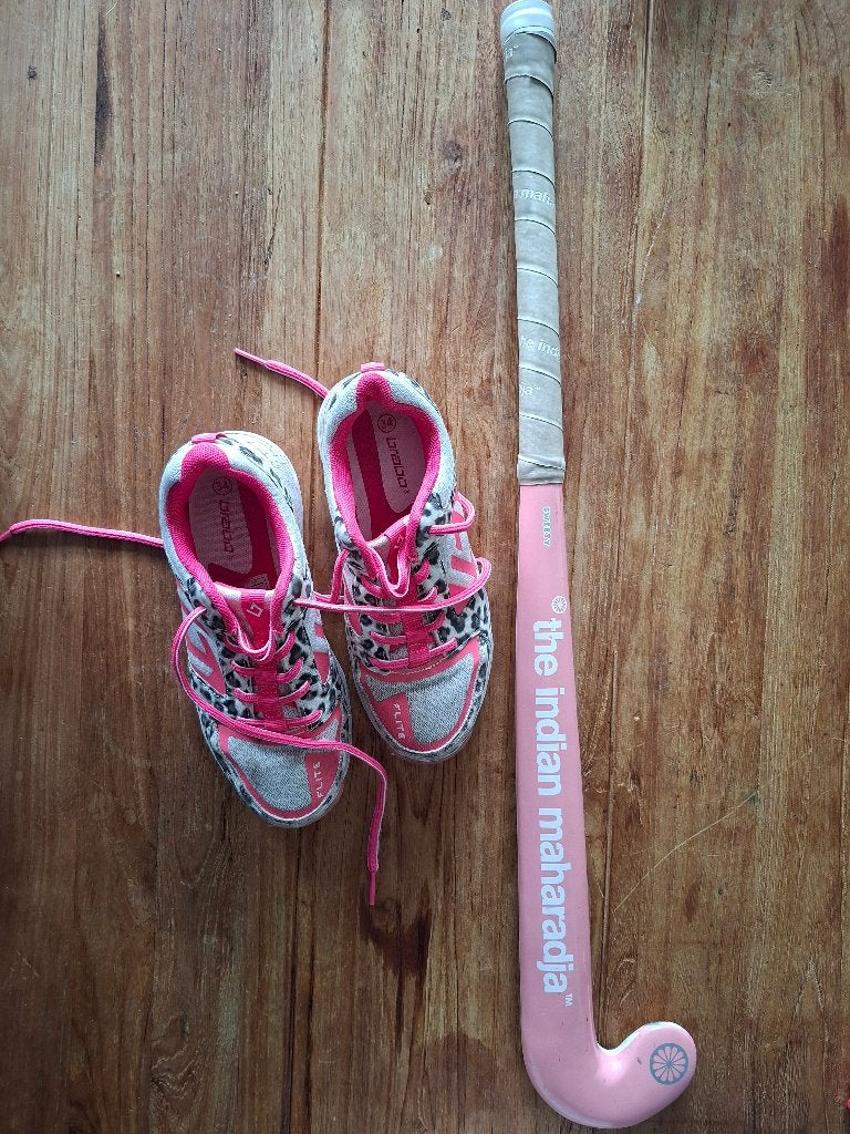 hockeystick en schoenen voor meisjes, Ophalen, Gebruikt, Stick