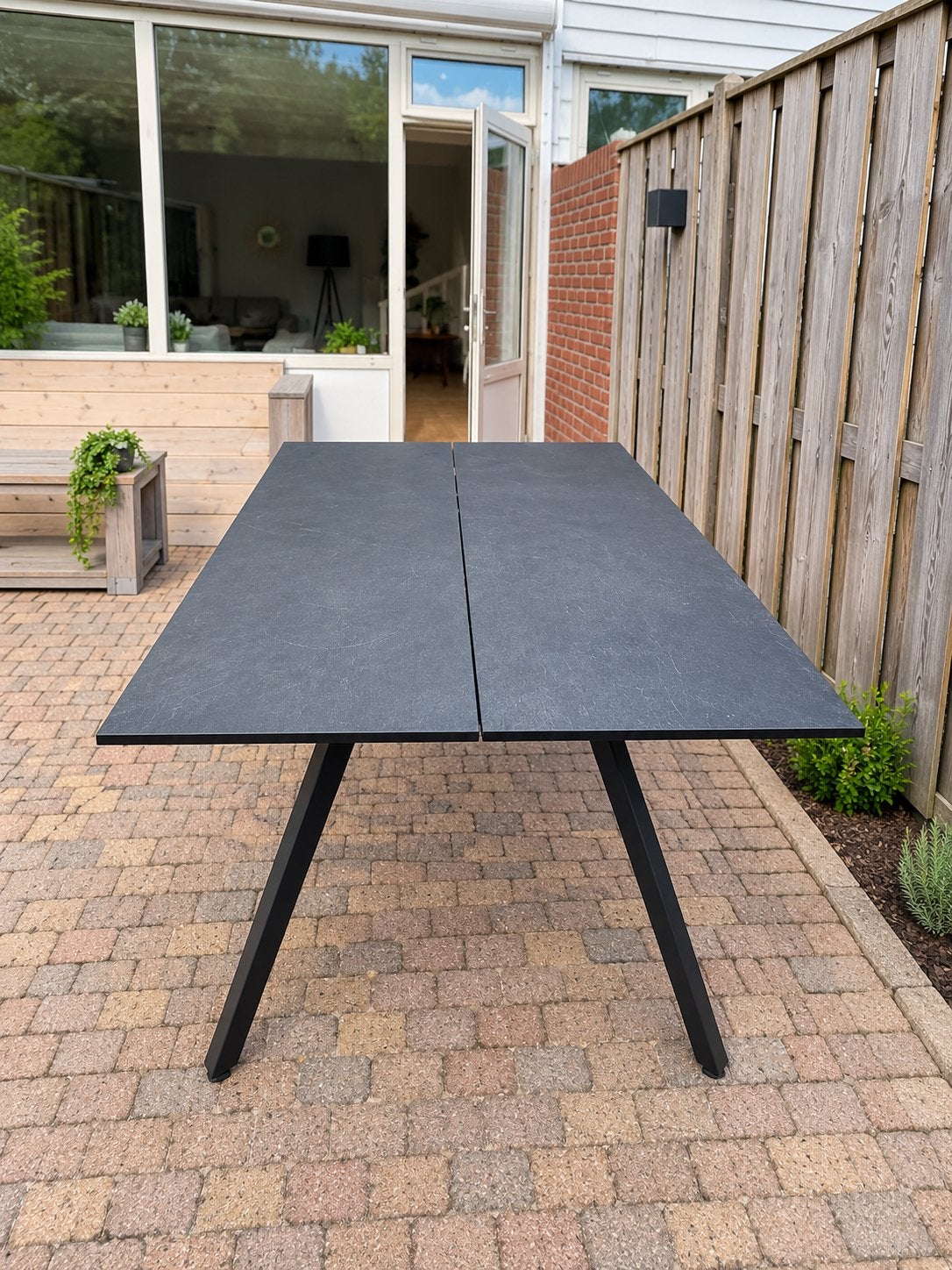 Grote zwarte tuintafel, Tuin en Terras, Ophalen of Verzenden, Gebruikt, Rechthoekig, Overige materialen