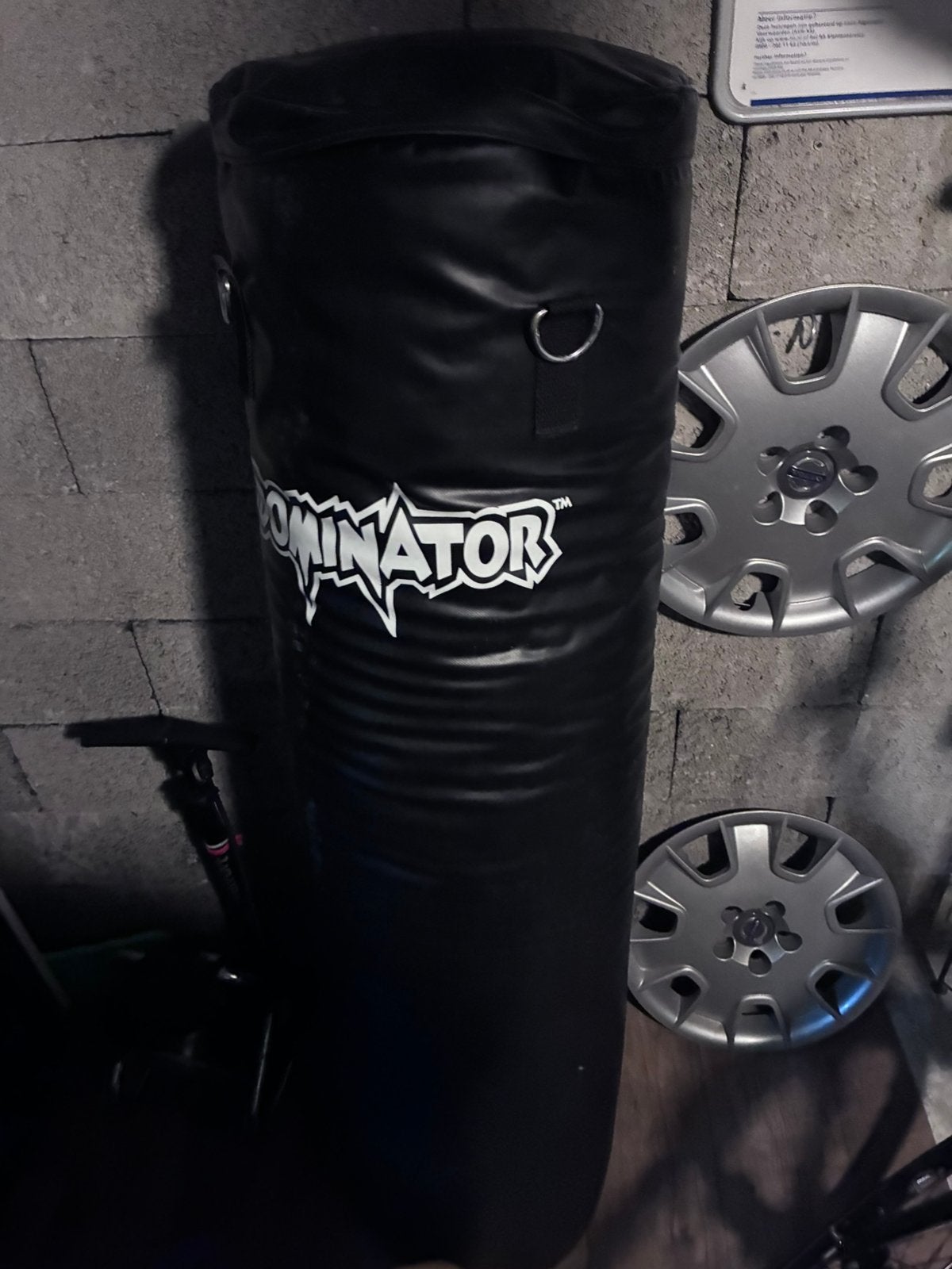 Dominator Bokszak - Zwart, Sport en Fitness, Vechtsporten en Zelfverdediging, Gebruikt, Overige, Vechtsportmateriaal, Groter dan maat XL