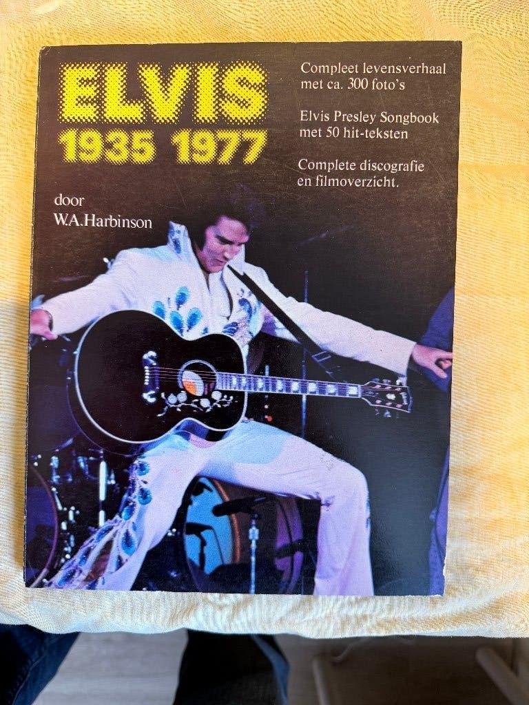 BOEK ELVIS 1935 1977 ISBN9061221099 157 PAGINA`S, Verzamelen, Ophalen of Verzenden, Zo goed als nieuw, Boek, Tijdschrift of Artikel