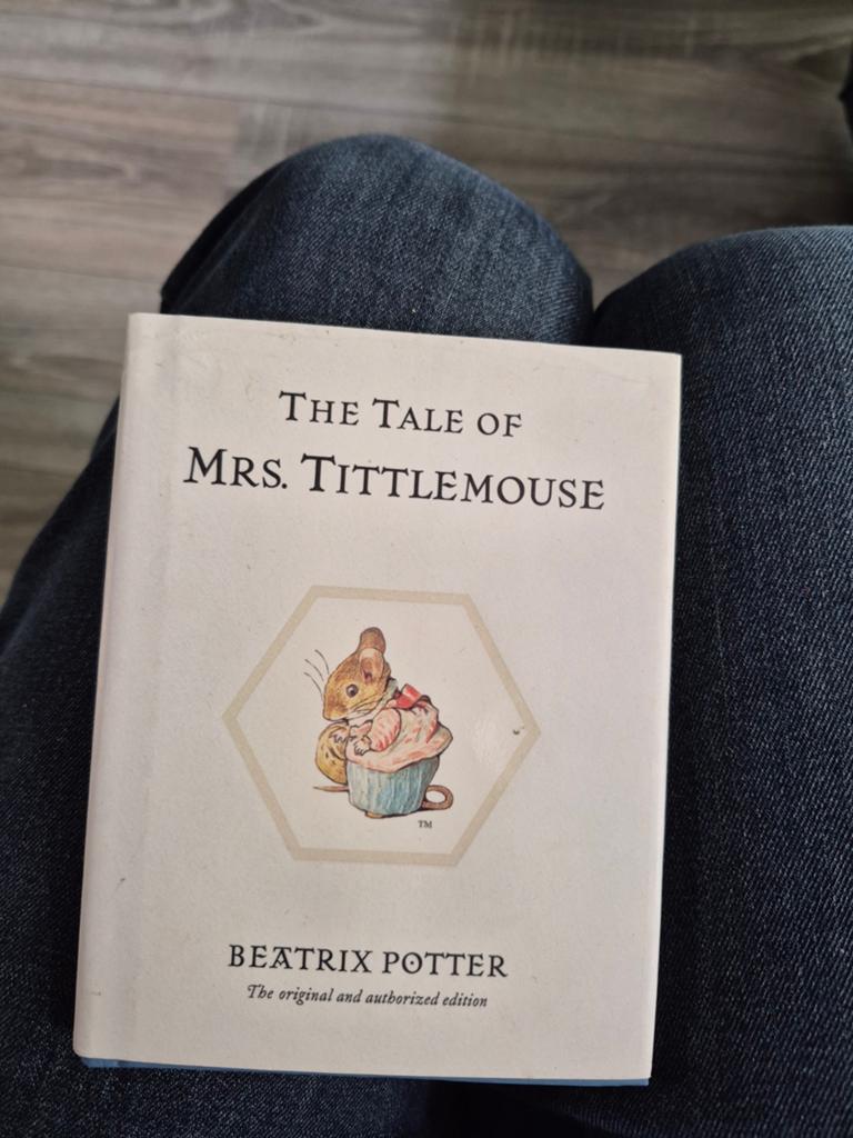 The Tale of Mrs. Tittlemouse - Beatrix Potter, Ophalen of Verzenden