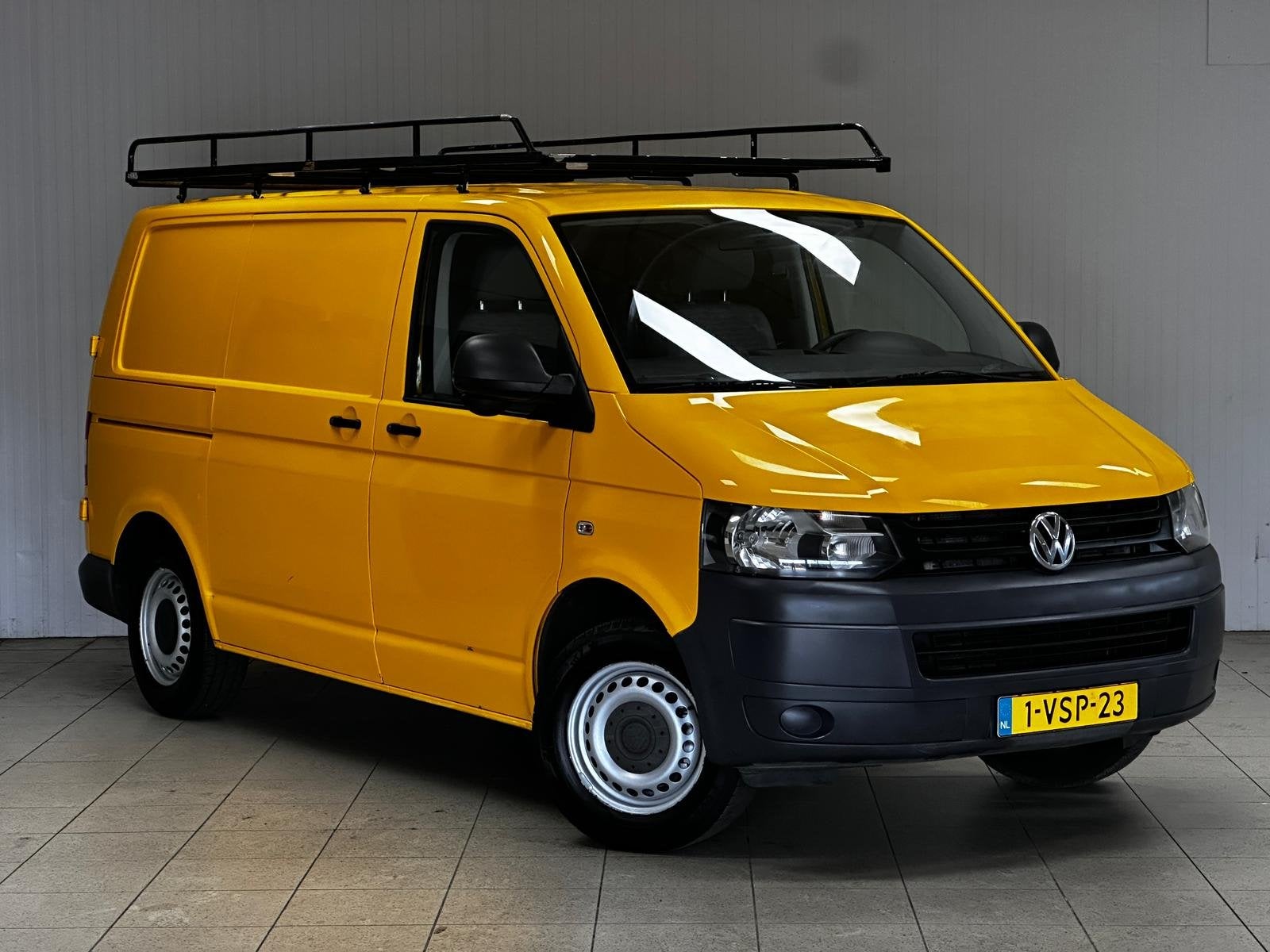 Volkswagen Transporter 2.0 TDI L2H1 Economy/ Zij-Schuifdeur, Auto's, Voorwielaandrijving, Euro 5, Gebruikt, Zwart