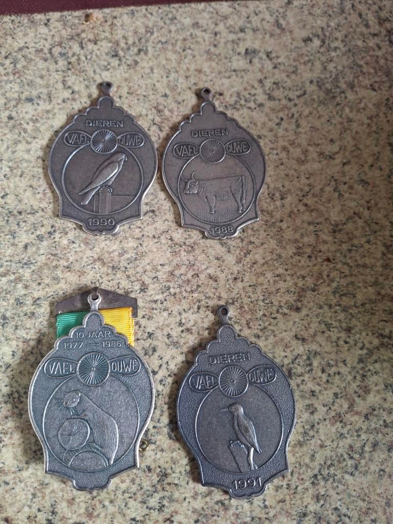 4 Gazelle medailles., Ophalen of Verzenden, Overige materialen
