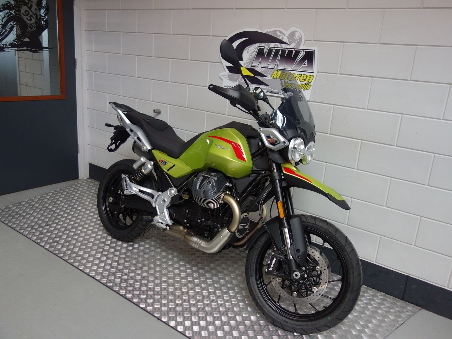 MOTO GUZZI V 85 Strada, Motoren, Motoren | Moto Guzzi, 853 cc, 2 cilinders, Motorrijbewijs A, Bedrijf