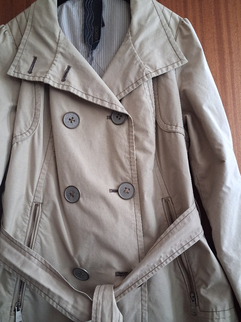 damesjasje m 44 lichtbeige merk spoon knopen, Beige, Maat 42/44 (L), Ophalen of Verzenden, Zo goed als nieuw