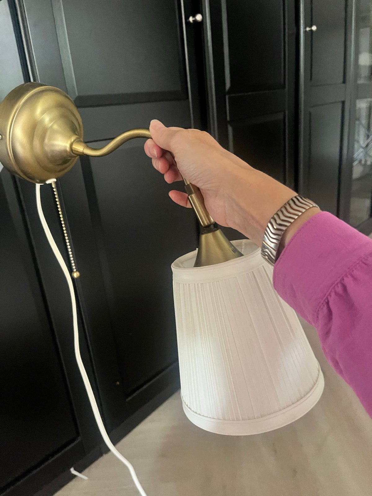 IKEA Arstid messingkl. wandlamp met plissé kapje, Met snoer/stekker, Gebruikt, Overige fittingen, Ophalen of Verzenden